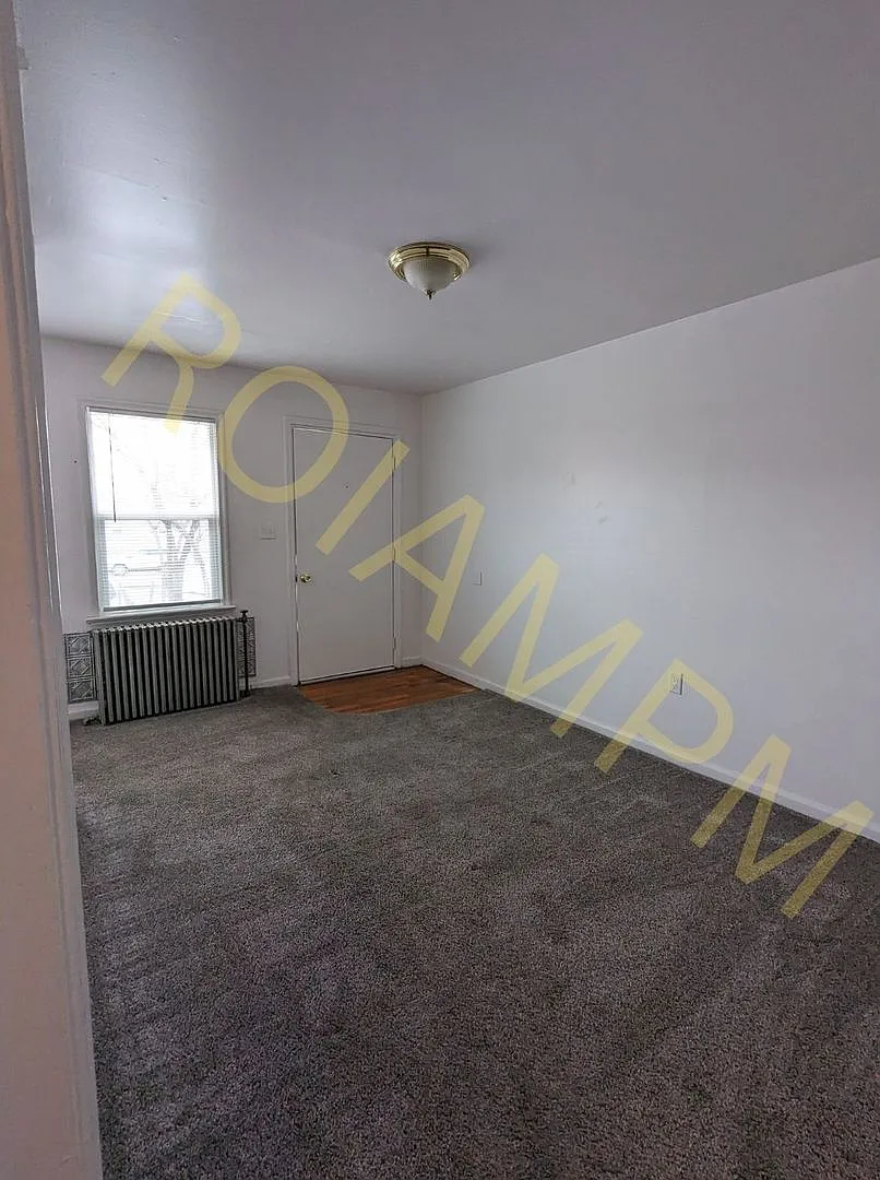 1160 South 4th Avenue — Photo 2