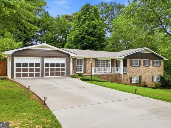 120 Deerwood Cir SE, Smyrna, GA 30082