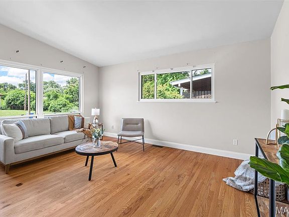 4th image of 2460 Marsielle Pl