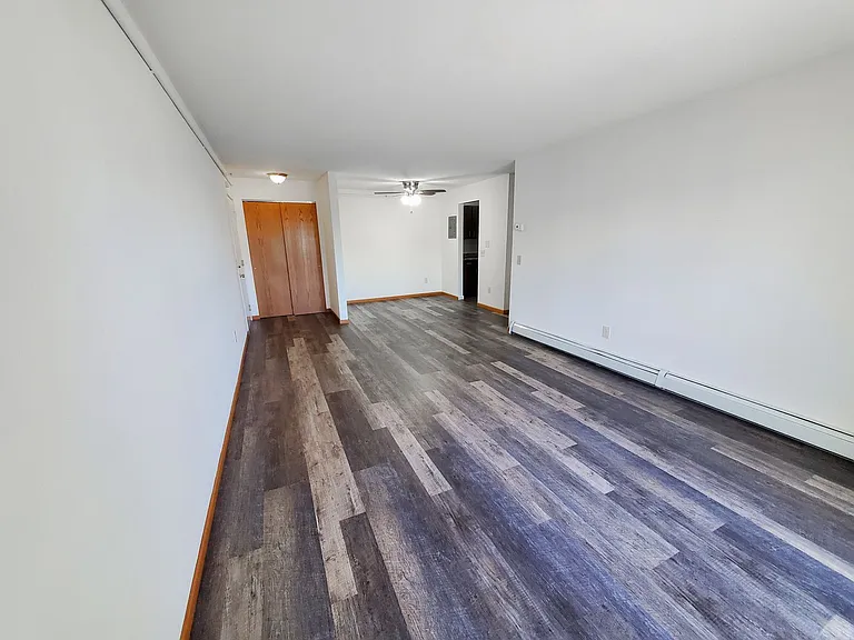 Belmar Apartments — Photo 38