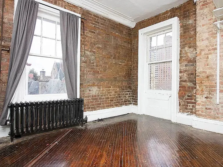 351 Washington Ave #7 — Photo 1