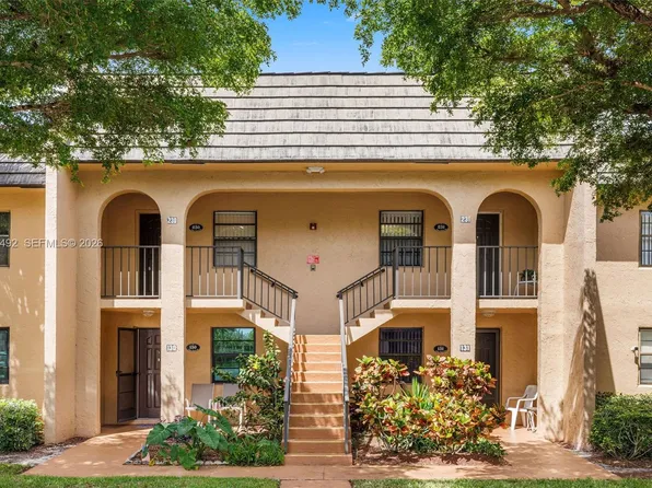 145 Lake Nancy Ln APT 230, West Palm Beach, FL 33411