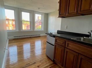 302 Newbury St APT 15, Boston, MA 02115