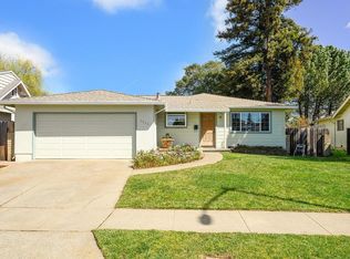 3950 Glacier Dr, Napa, CA 94558