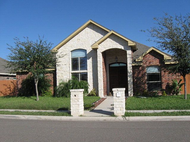 1st image of 1304 W Park Dr