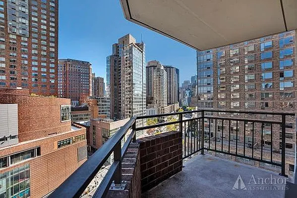 Rented by Anchor Associates | media 4