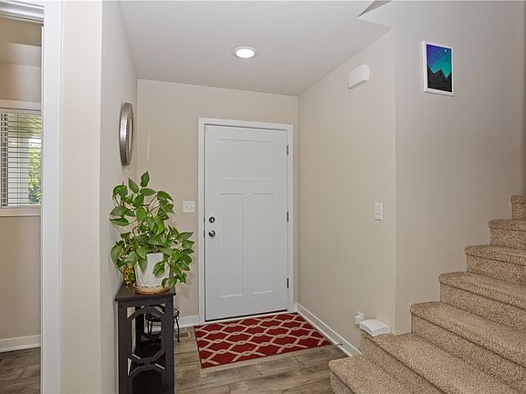 3rd image of 9044 Primo Ln