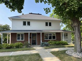 1003 Prospect Ave, Portage, WI 53901