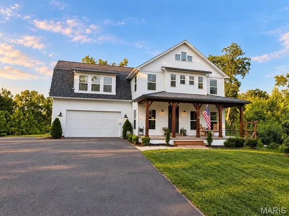 272 Spring House Valley, Pacific, MO 63069