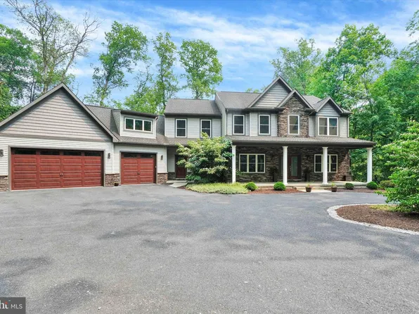 858 W Ridge Rd, Elizabethtown, PA 17022