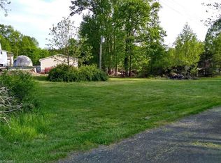 877 N Franklin Rd, Mount Airy, NC 27030