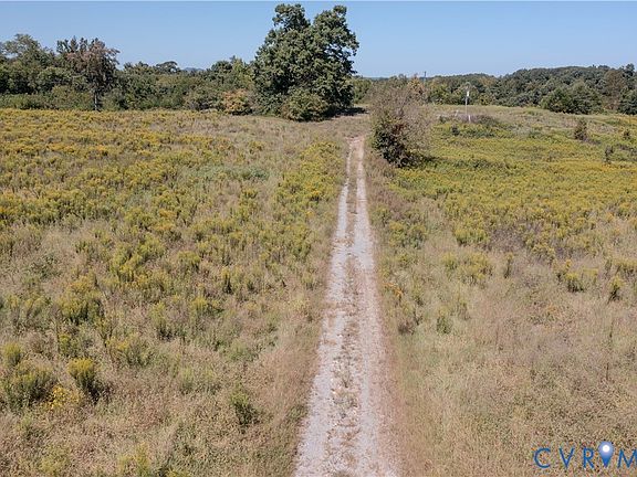 2nd image of 2593 Cumberland Rd