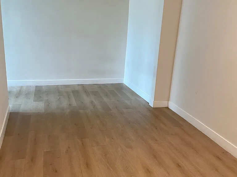 146 Gardiner Ave #8A — Photo 3