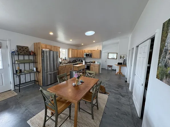 480 Hawthorn Dr, Hotchkiss, CO 81419