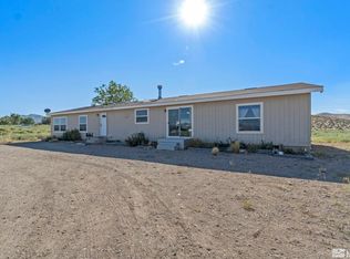 7 Robin Rd, Yerington, NV 89447