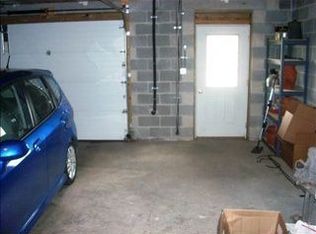 814 Knoll Dr, Mount Joy, PA 17552