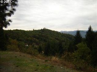 2060 Spring Brook Rd, Myrtle Creek, OR 97457