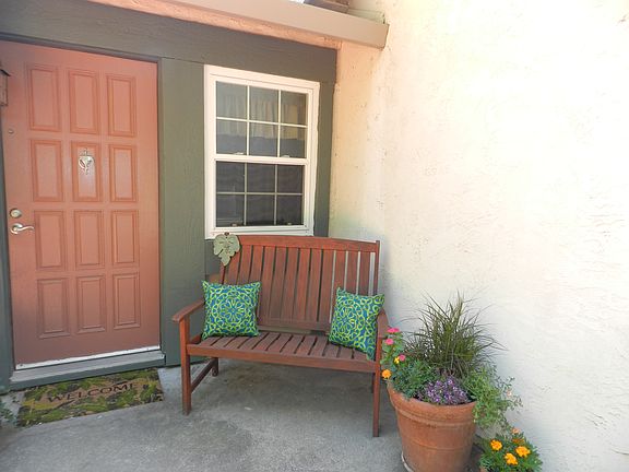 3rd image of 8200 Foxfire Dr