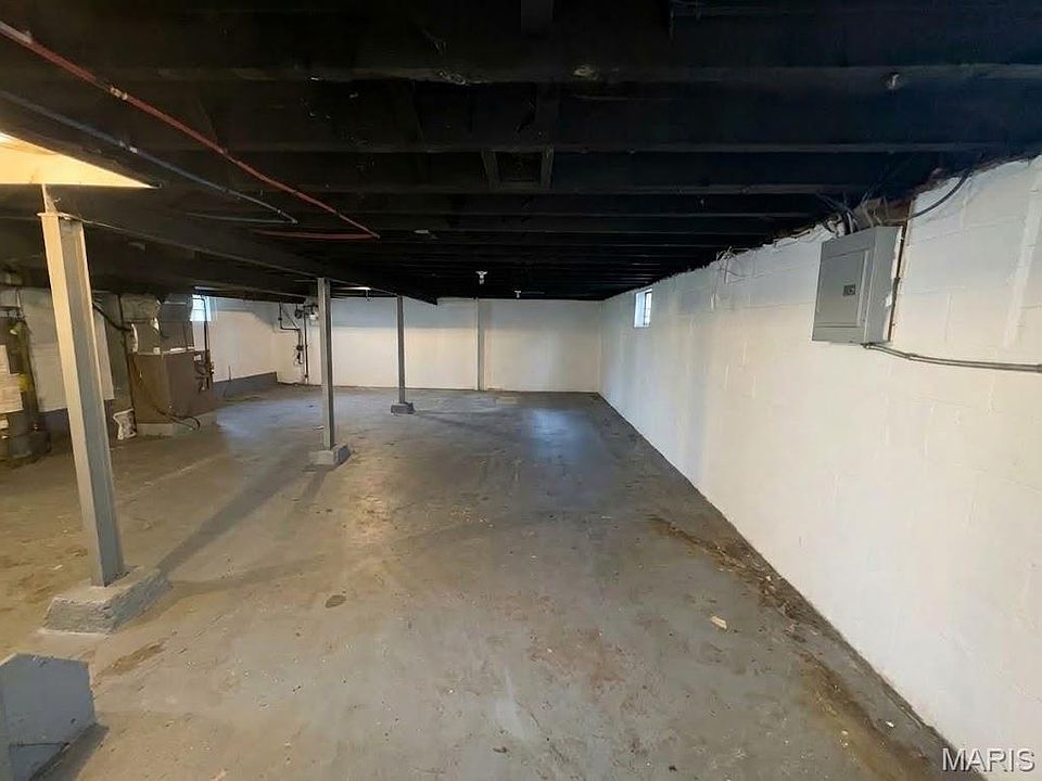 20th image of 4604 June Ave