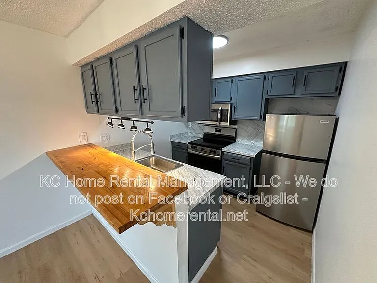 300 Osage St #A — Photo 4