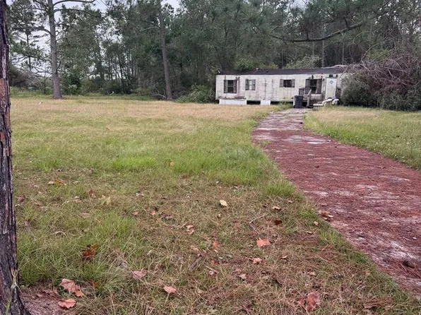 53 Mockingbird Ln, Hazlehurst, GA 31539
