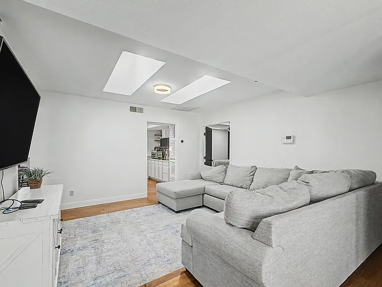 6315 E Delcoa Ave — Photo 12