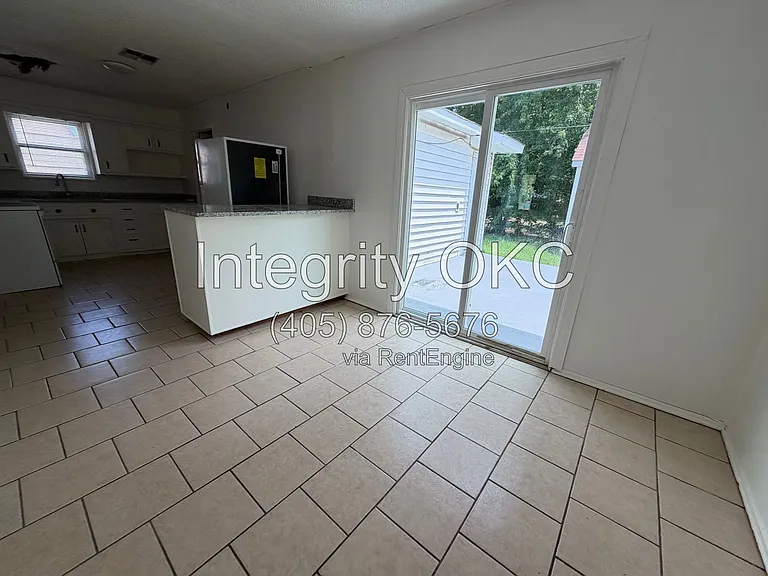 3506 N Peniel Ave — Photo 4