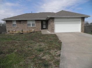 3855 W Hanover St, Springfield, MO 65807