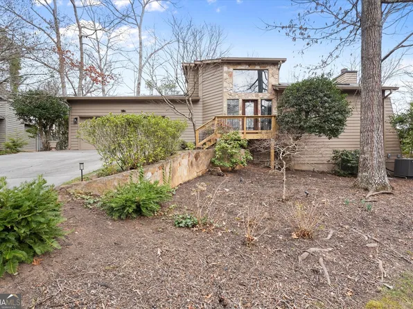 4240 Loch Highland Pkwy NE, Roswell, GA 30075