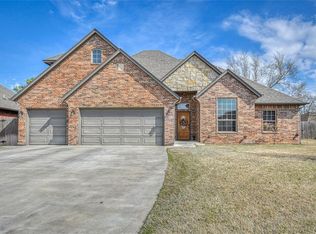 900 Covington Ln, Oklahoma City, OK 73130