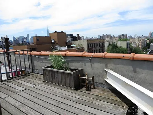 Rented by City Connections Realty | media 17