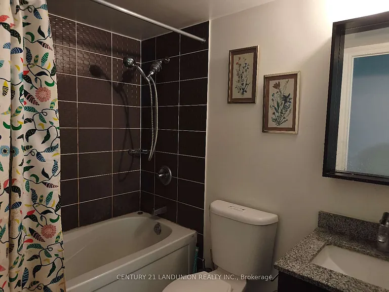 233 S Park Rd #915 — Photo 8