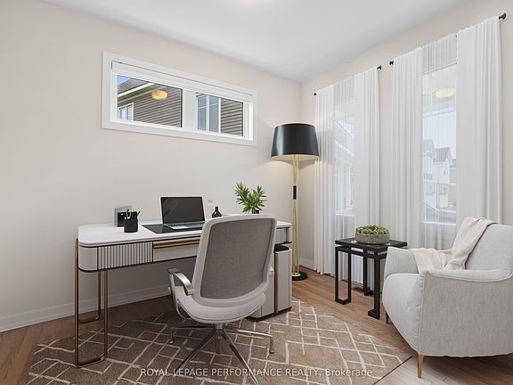 4th image of 85 Hackamore Cres