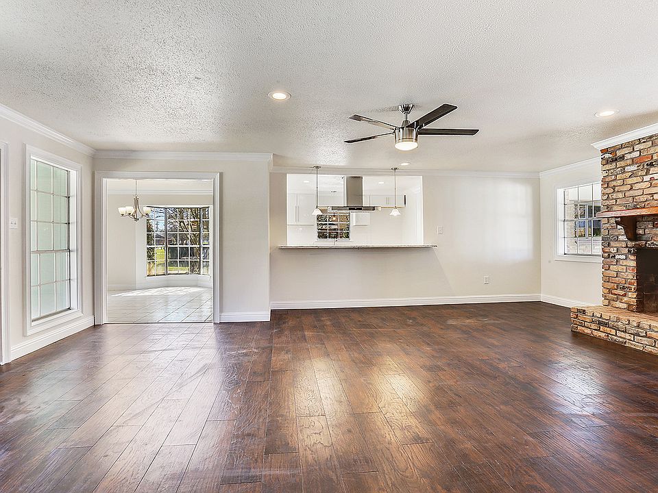 1st image of 26033 Vincent Dr