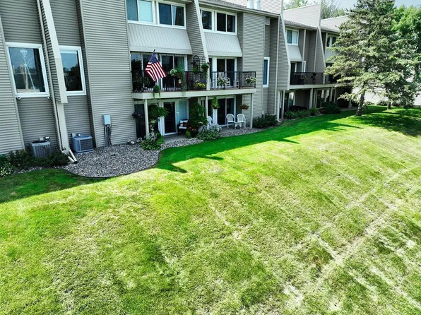 6309 Saint Croix Trl N, Stillwater, MN 55082