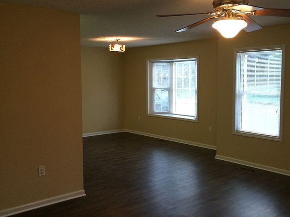5th image of 151 Blue Bird Ln