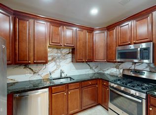 112 Regency Ct, Morganville, NJ 07751
