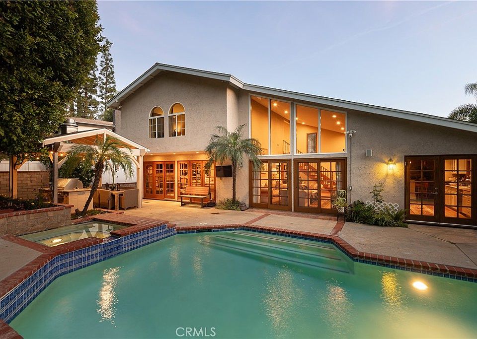 1st image of 22815 Sparrowdell Dr