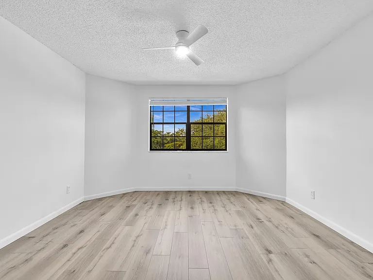 11225 W Atlantic Blvd #306 — Photo 35