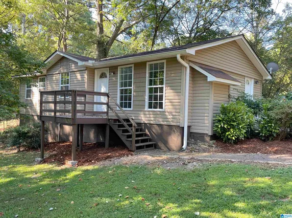 656 Windsor Dr NE, Graysville, AL 35073