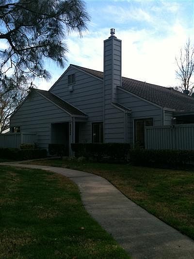 1st image of 2868 Sherwood Ave APT B