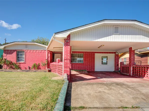 905 Bank Dr, Galena Park, TX 77547