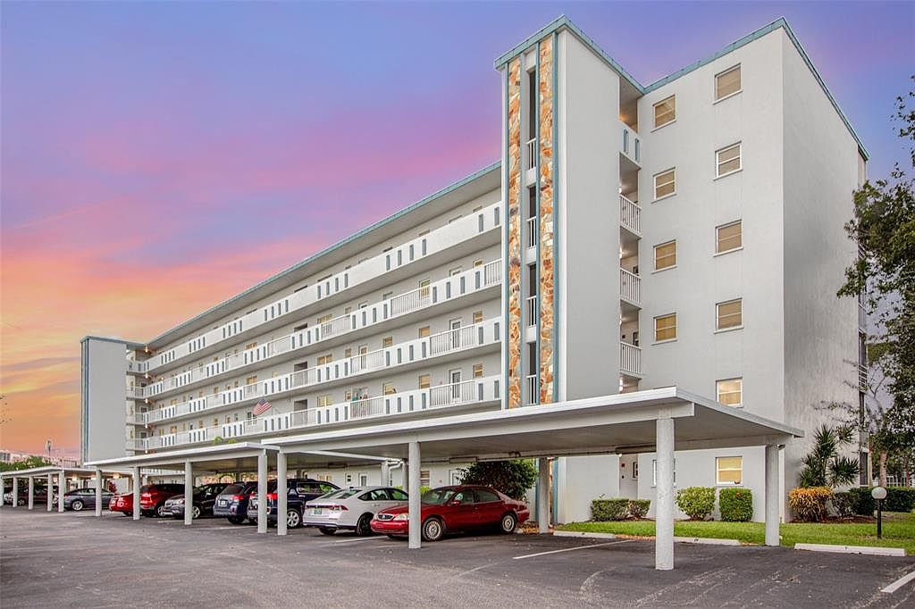 4240 Ironwood Cir #601A-A