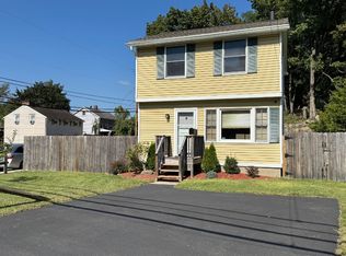 4 Washington Ave, Beacon, NY 12508