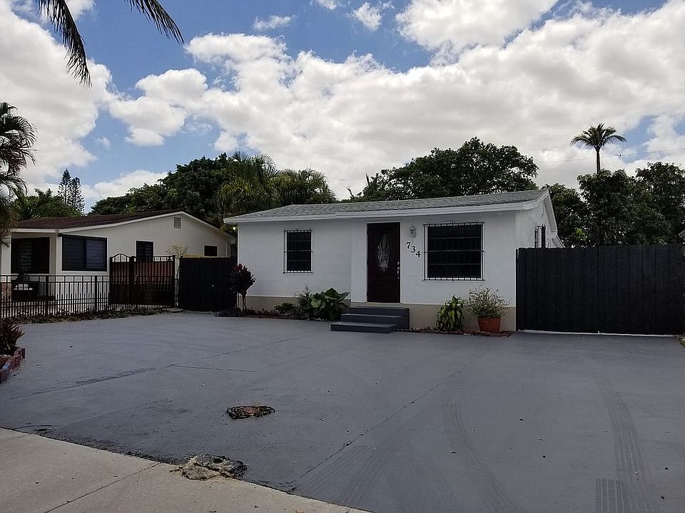1st image of 734 W 32nd St