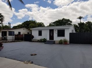 734 W 32nd St, Hialeah, FL 33012