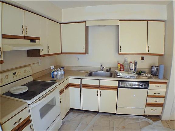 5th image of 812 Cove Ct