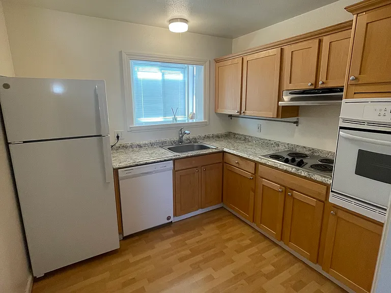 825 Live Oak Ave #M — Photo 9