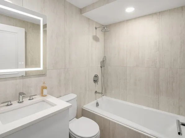 502 Park Avenue image 12 of 17