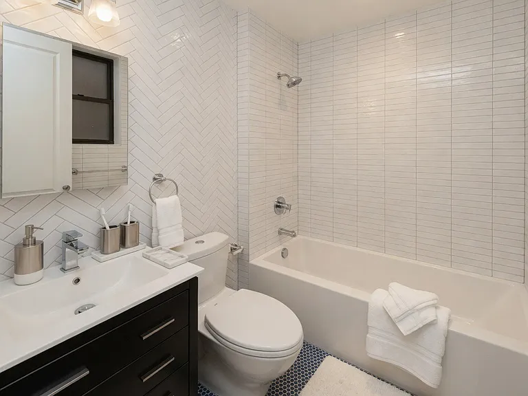 1379 Lexington Ave #3B — Photo 7